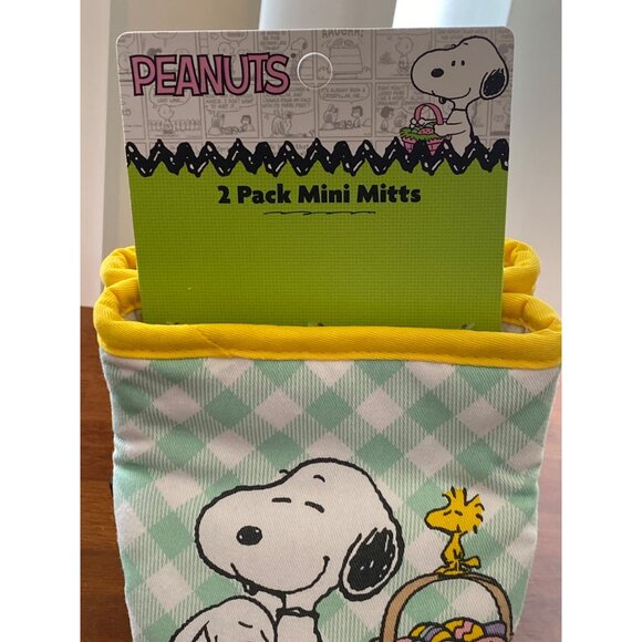 Easter Peanuts Snoopy Woodstock 2 pack mini Mitts cooking oven NEW - Picture 2 of 7
